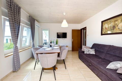 Apartment Denko by the sea - Unit 374377-13