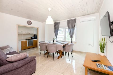 Apartment Denko by the sea - Unit 374377-13
