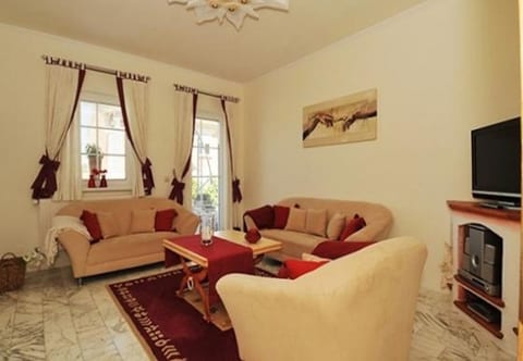 Apartments Martin - Unit 374404-13