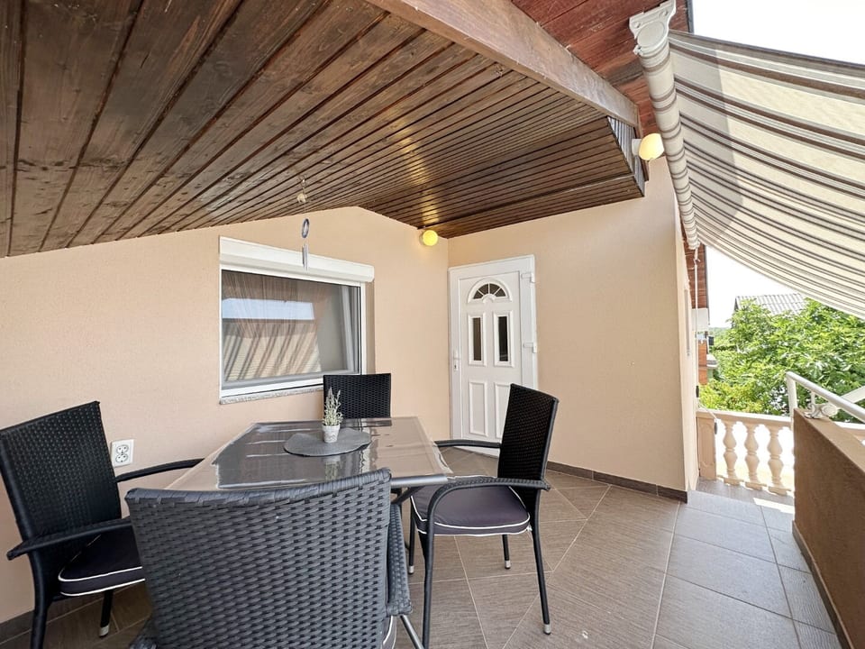 Apartments JoRa - Unit 374413-13
