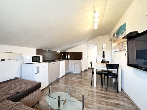 Apartments JoRa - Unit 374413-13
