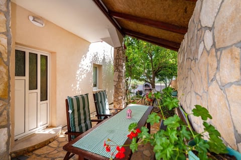 Apartment San - Unit 374443-13