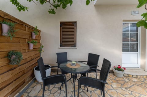 Apartment San - Unit 374445-13