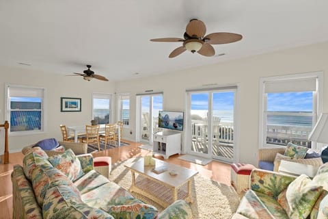 Panoramic Ocean Views! Stocked w/ Beach Gear!