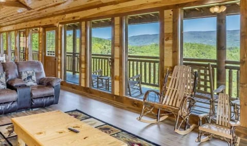 Top of the Smokies - Brand-New Luxury Pool Cabin!