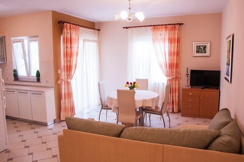 Apartments KarolinaS - Unit 374471-13