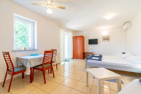 Apartments Vlado - Unit 374477-13