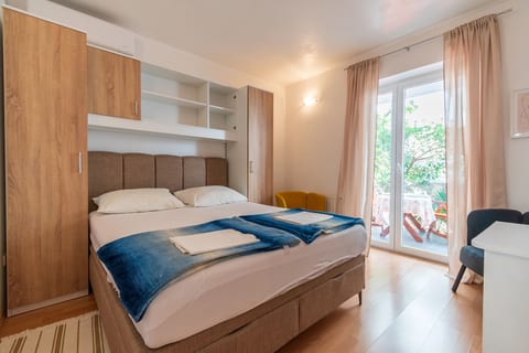 Apartments Vlado - Unit 374478-13
