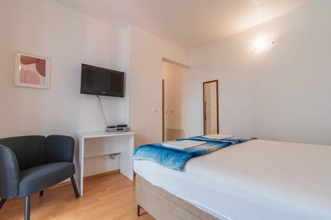 Apartments Vlado - Unit 374478-13