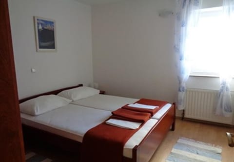Apartments Vlado - Unit 374479-13