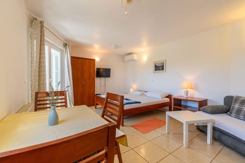 Apartments Vlado - Unit 374480-13