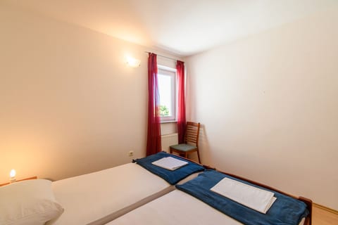 Apartments Vlado - Unit 374481-13