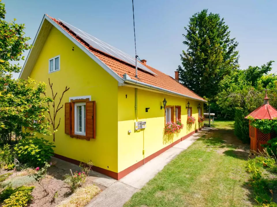 Julia - Balatonfenyves
