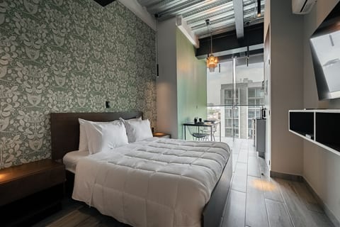 Botanic Loft – Stylish & Cozy Retreat w/ Kitchen & Private Bath