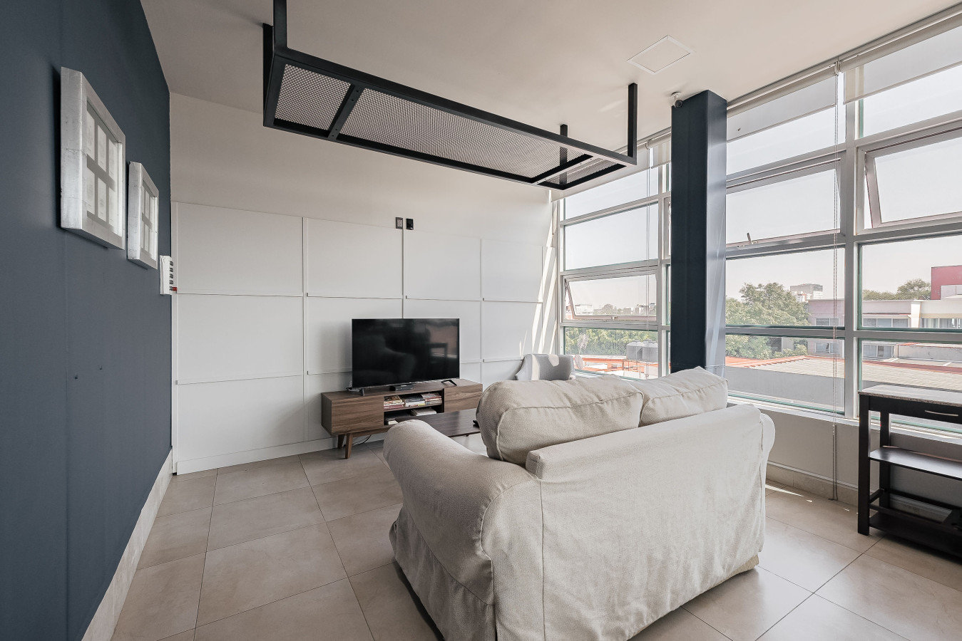 Top Bed | Mixed Shared Room