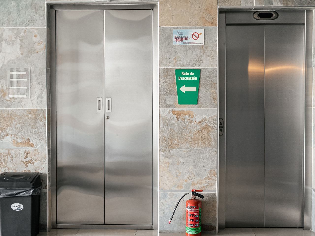 The Jungle Den – Shared Men's Dormitory 303 cama 5B low bed - Mexico City