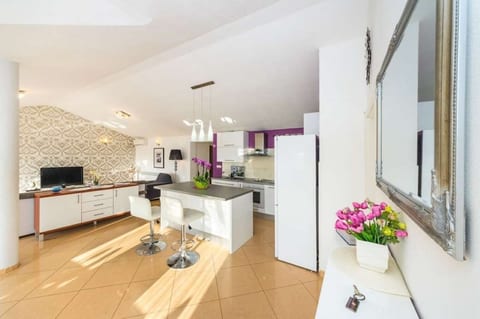 House Luxury Villa with pool - Unit 374076-13