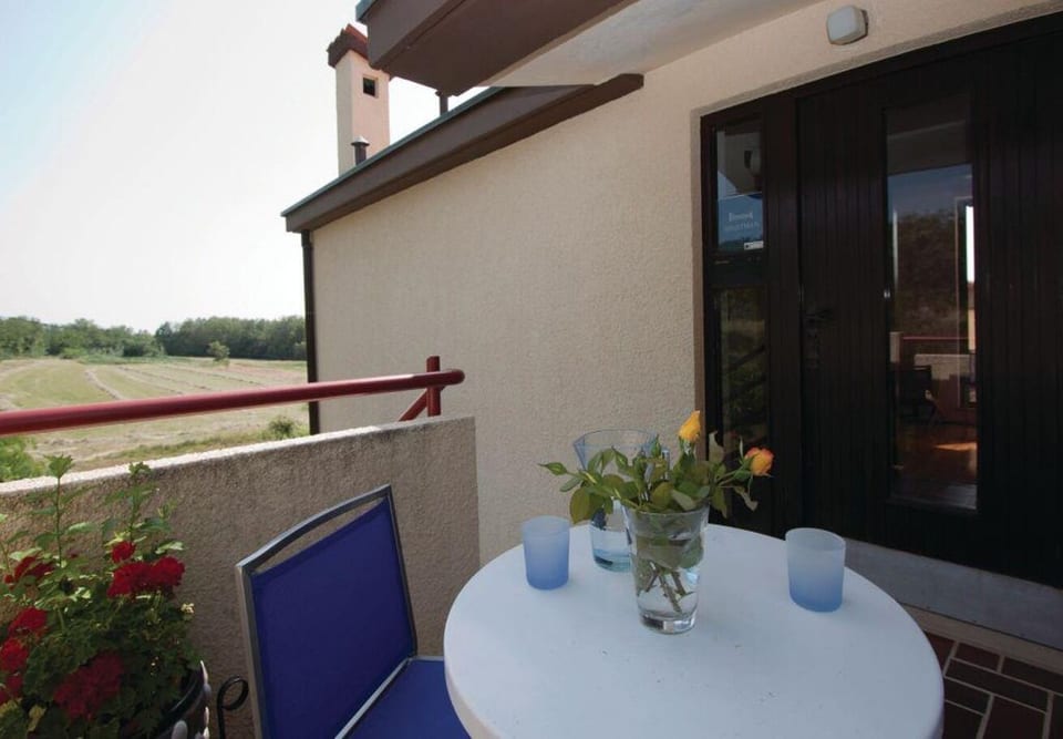 Apartment Bruno - Unit 374547-13