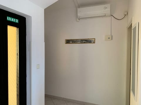 Apartment Ivica - Unit 374571-13