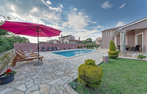 House Klo - Unit 374572-13
