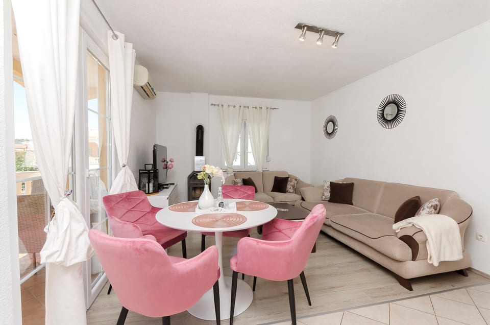 Apartments Ani - Unit 374627-13
