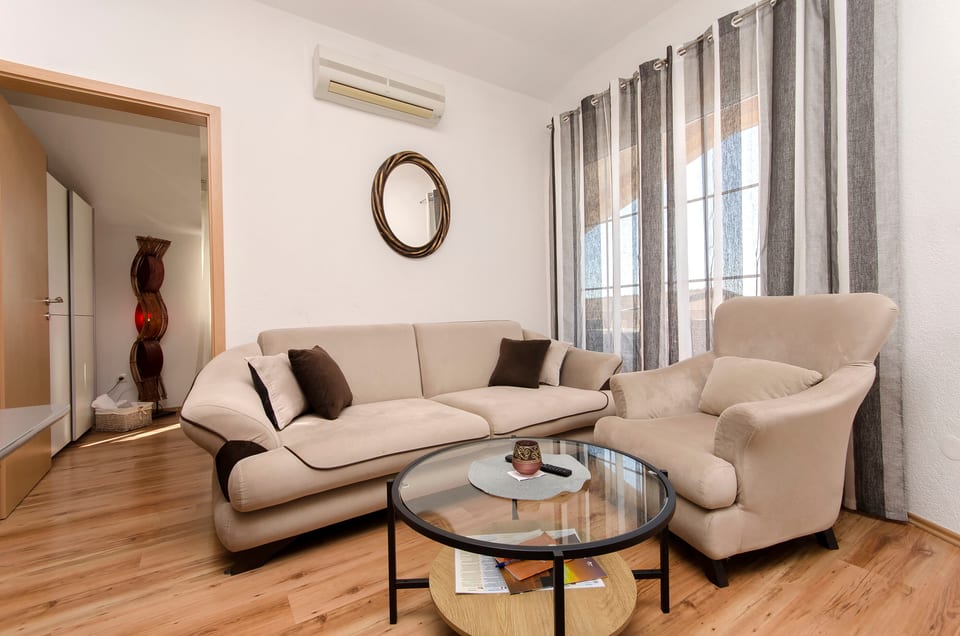 Apartments Ani - Unit 375024-13