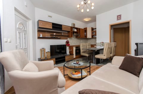 Apartments Ani - Unit 375024-13