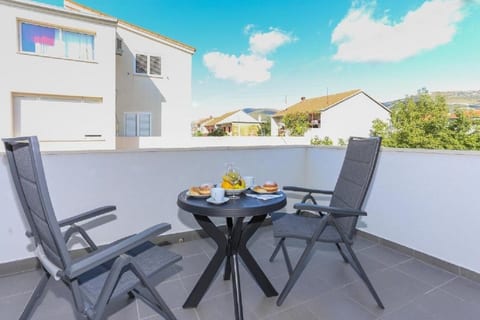 Apartments Slavko with terrace - Unit 374635-13