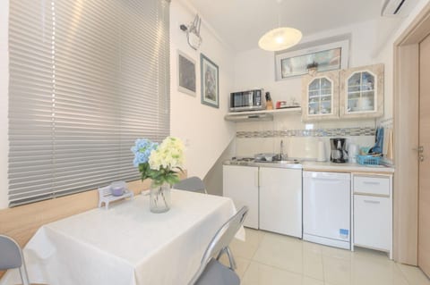 Apartment Orange - Unit 374648-13