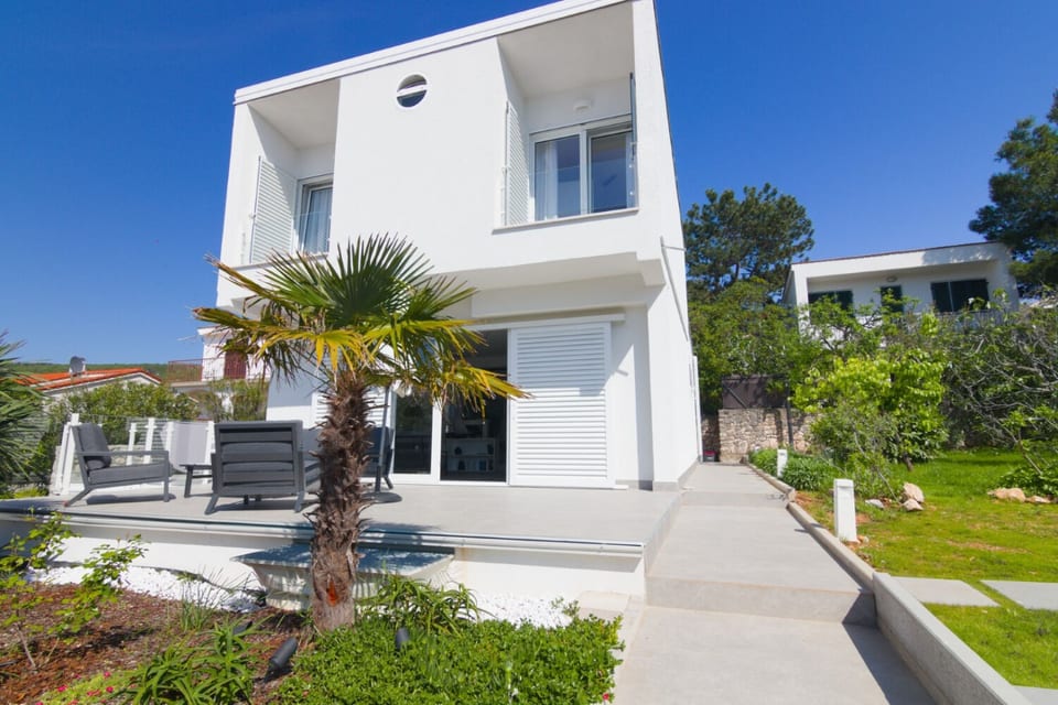House Nika - Unit 374649-13