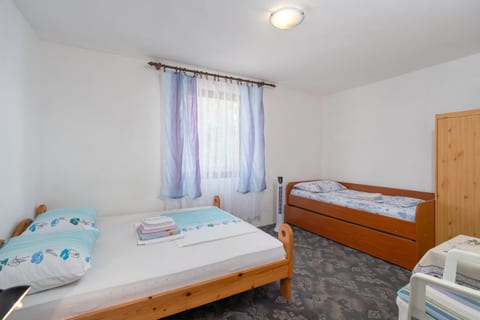 Rooms Mat - Unit 374651-13