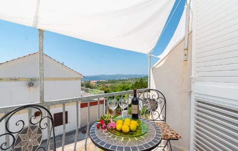 Apartments Vida with garden - Unit 374655-13