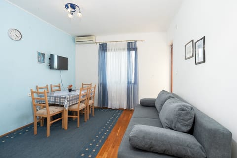 Apartments Sime - Unit 374679-13