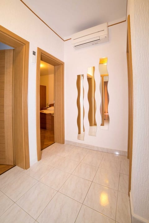 Apartments Anka - Unit 374707-13