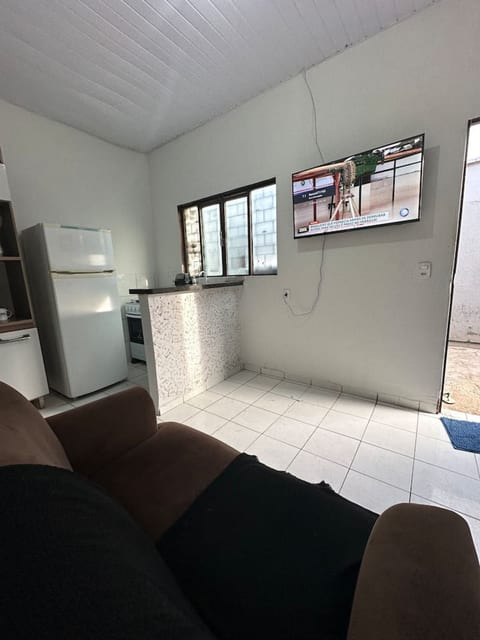 Flat Davisis 4: Rodoviária, Faculdades e Aeroporto