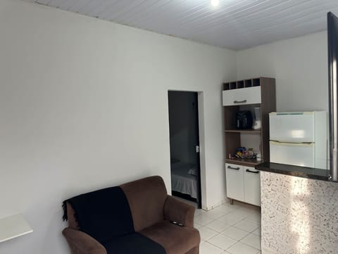 Flat Davisis 4: Rodoviária, Faculdades e Aeroporto
