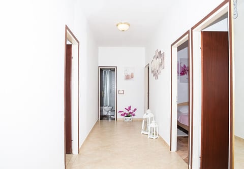 Apartment Mira i Denis - Unit 374728-13