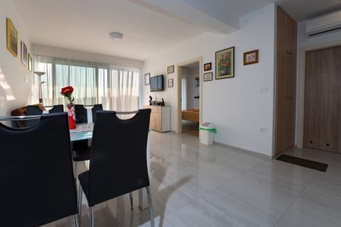 Apartment Zdrave - Unit 374743-13