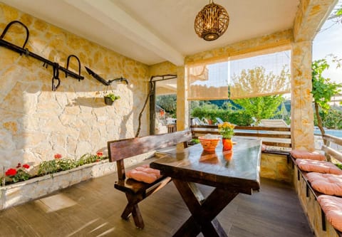 Apartment Ljubo - Unit 374744-13