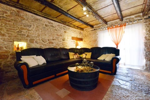 House Gurianum - Unit 374749-13