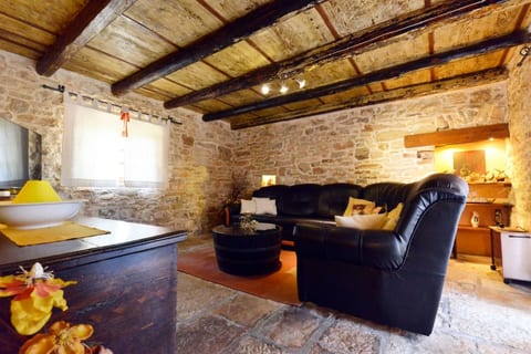 House Gurianum - Unit 374749-13