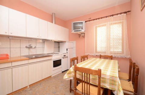 Apartments Lukovac - Unit 374760-13