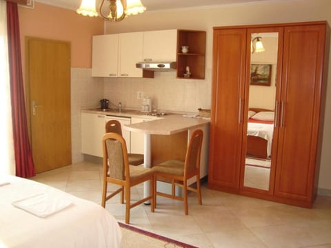 Apartment Marie - Unit 374771-13