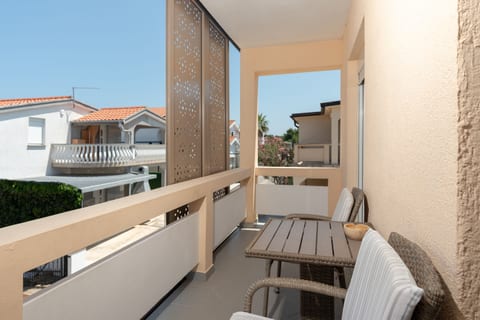 Apartments Sanja - Unit 374802-13