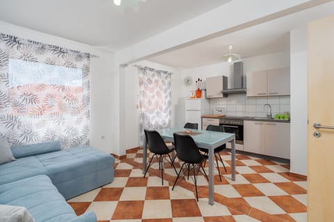 Apartments Sanja - Unit 374802-13