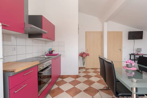 Apartments Sanja - Unit 374803-13