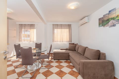 Apartments Sanja - Unit 374805-13