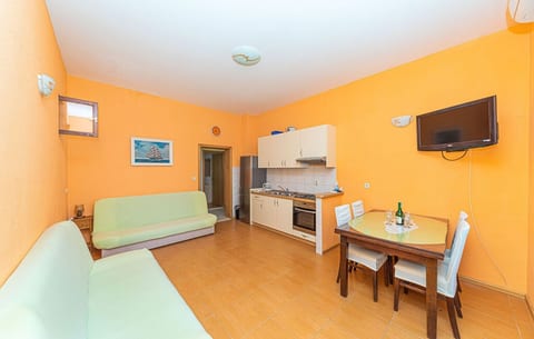 Apartments Sunny - Unit 374825-13