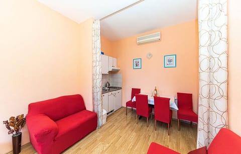 Apartments Sunny - Unit 374826-13