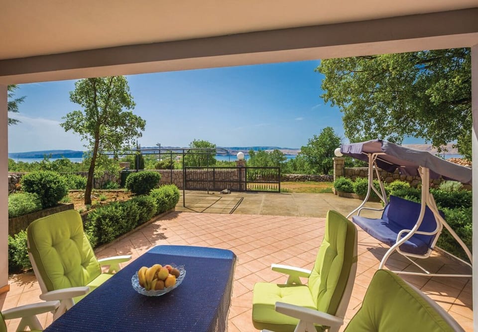 Apartments Ivni - Unit 374875-13